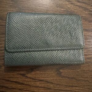 Louis Vuitton Green Textured Leather Key & Card Holder